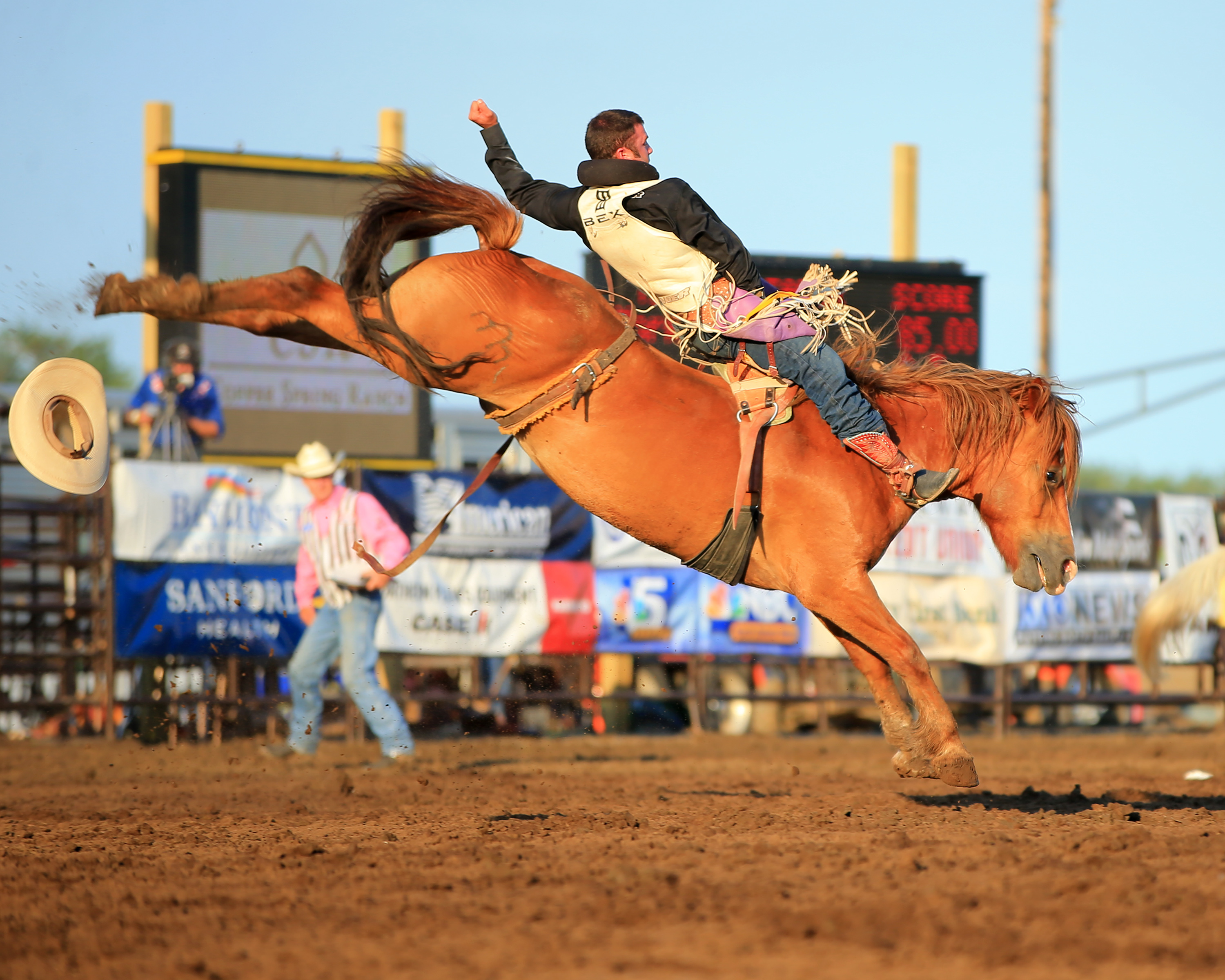 kaycee feild 1 – MandanRodeo